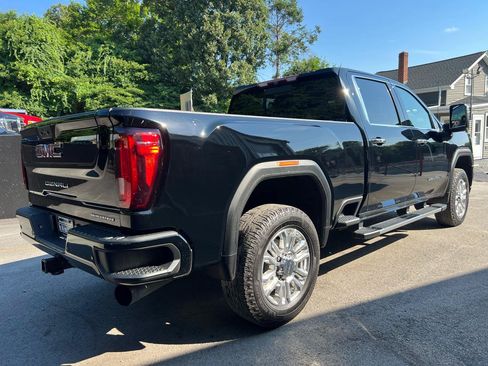 Used 2022 GMC Sierra 2500 Denali AWD/4WD image 5