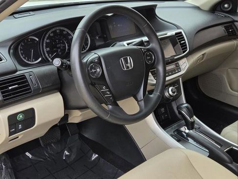 Used 2015 Honda Accord EX-L image 19