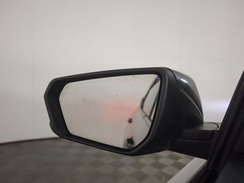 Used 2024 GMC Terrain SLT image 36