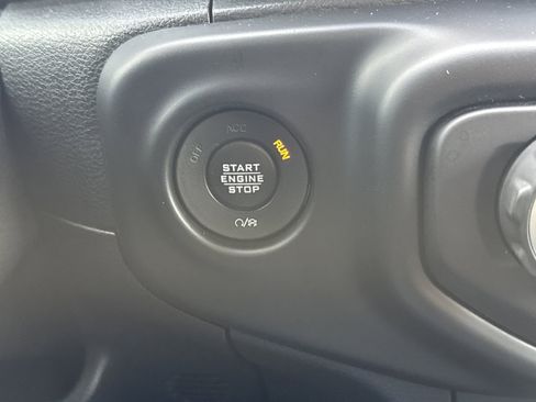 Used 2020 Jeep Wrangler Unlimited Sport S AWD/4WD image 16