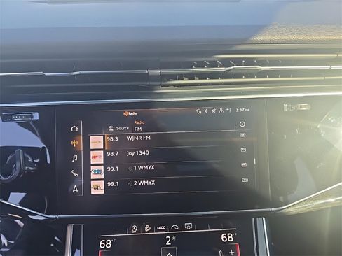 Used 2021 Audi Q7 3.0T Premium Plus w/ Premium Plus Package image 21