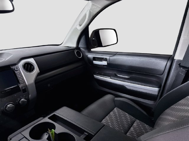 Certified 2020 Toyota Tundra SR5 AWD/4WD image 23