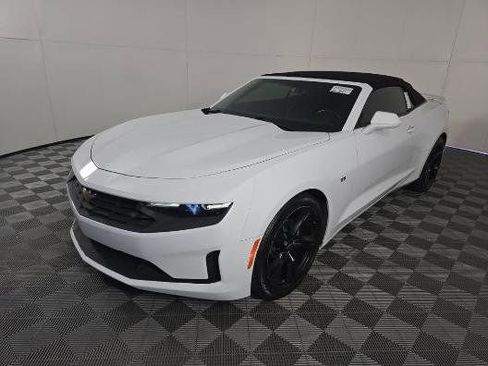 Used 2021 Chevrolet Camaro LT image 5