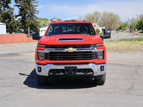 Used 2025 Chevrolet Silverado 2500 LT w/ Safety Package AWD/4WD image 2