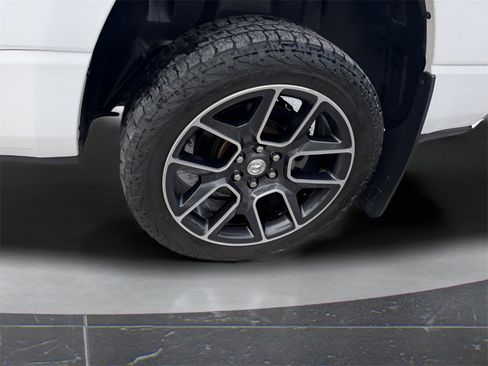 Used 2020 RAM 1500 Sport w/ Comfort & Convenience Group image 14