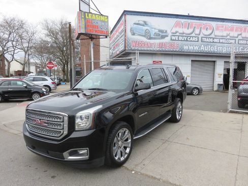 Used 2016 GMC Yukon XL SLT w/ Open Road Package image 2