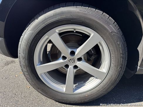 Used 2021 Porsche Macan image 16