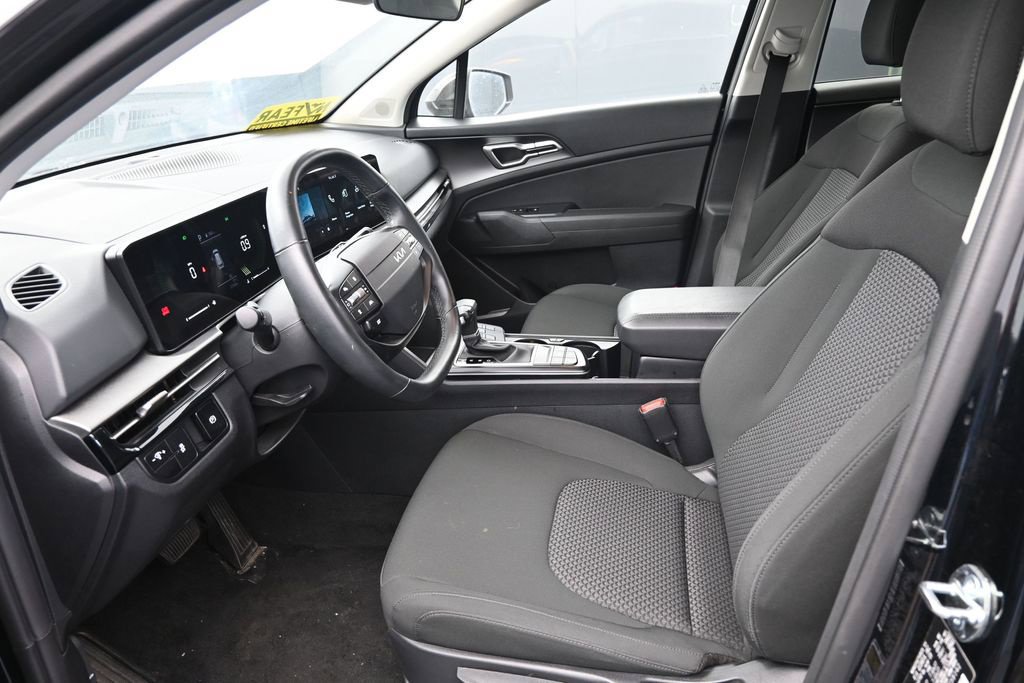 Used 2026 Kia Sportage LX FWD image 14