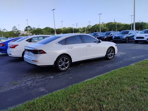 Used 2023 Honda Accord EX image 4