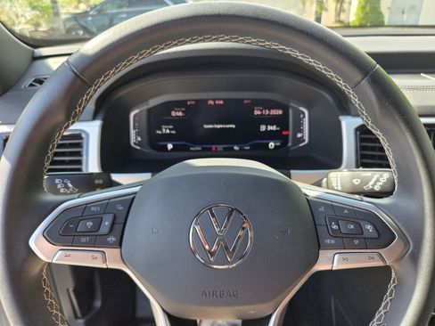 Used 2023 Volkswagen Atlas Cross Sport SE image 20