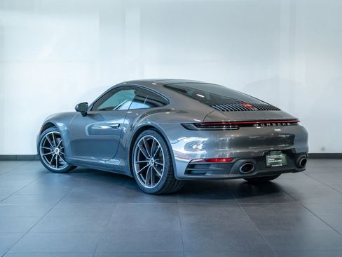 Certified 2022 Porsche 911 Carrera 4 AWD/4WD image 3