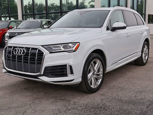 Used 2023 Audi Q7 3.0T Premium Plus w/ Premium Plus Package AWD/4WD image 9