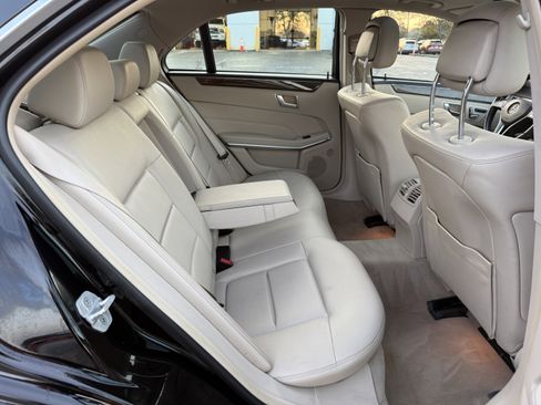 Used 2016 Mercedes-Benz E 350 Sedan w/ Premium Package image 34