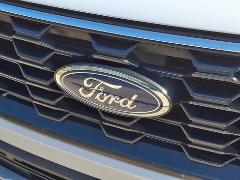 Used 2025 Ford Escape ST-Line Select AWD/4WD image 10