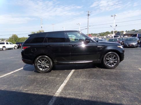 Used 2017 Land Rover Range Rover Sport SE AWD/4WD image 5
