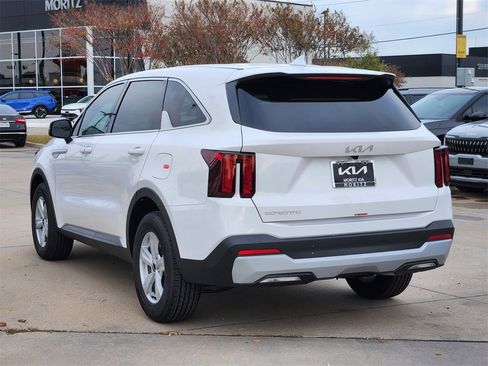 New 2026 Kia Sorento LX image 3