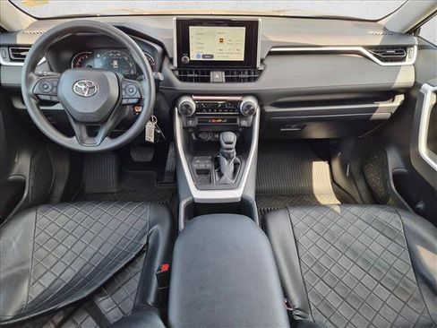 Certified 2025 Toyota RAV4 LE FWD image 15