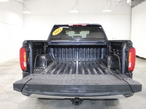Used 2024 GMC Sierra 1500 SLT image 16