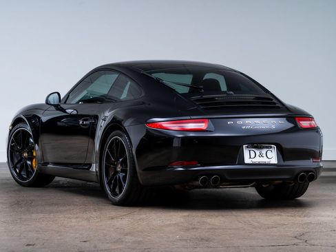 Used 2013 Porsche 911 Carrera S RWD image 4