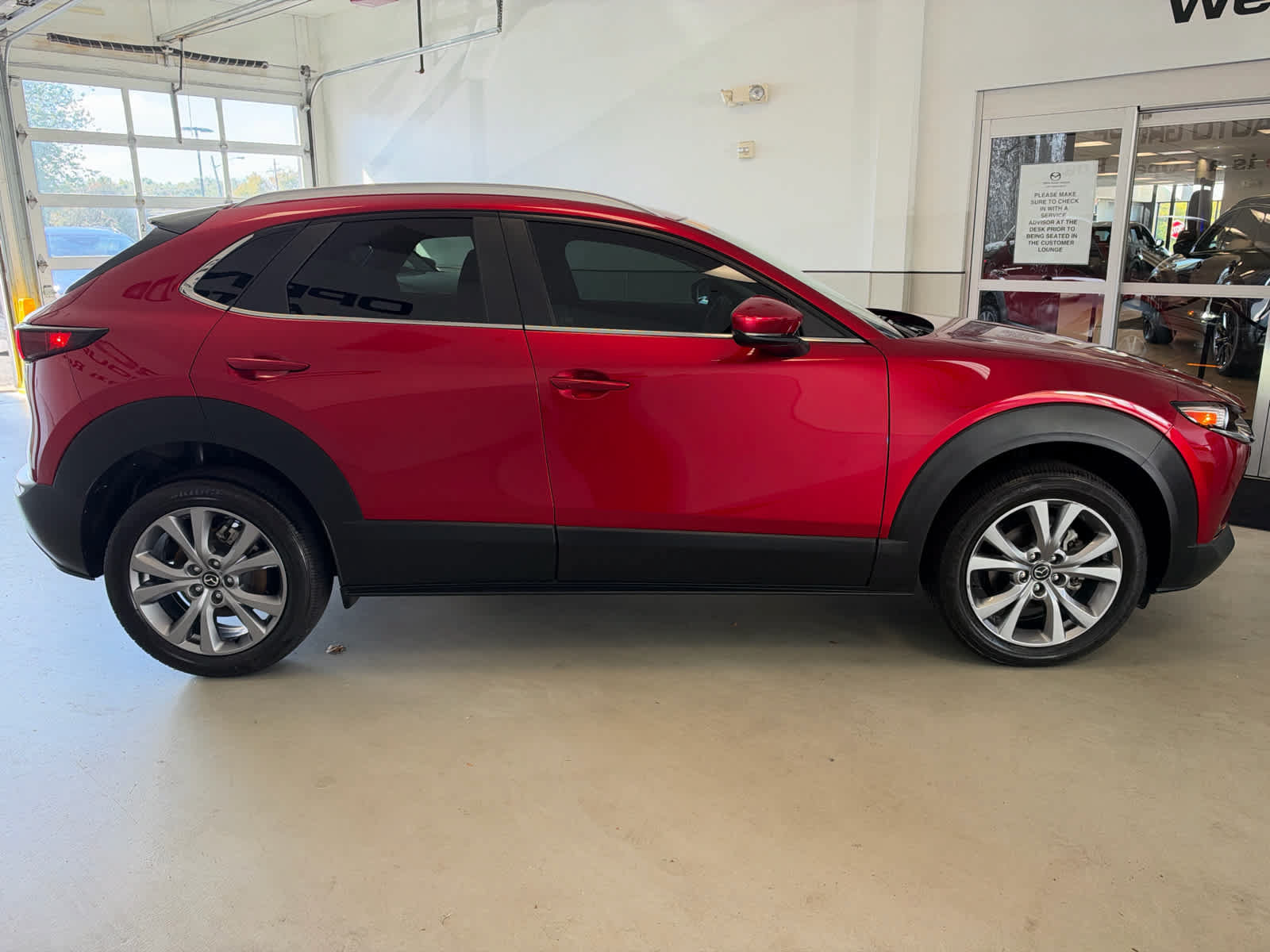 Used 2023 MAZDA CX-30 AWD 2.5 S w/ Select Package image 6