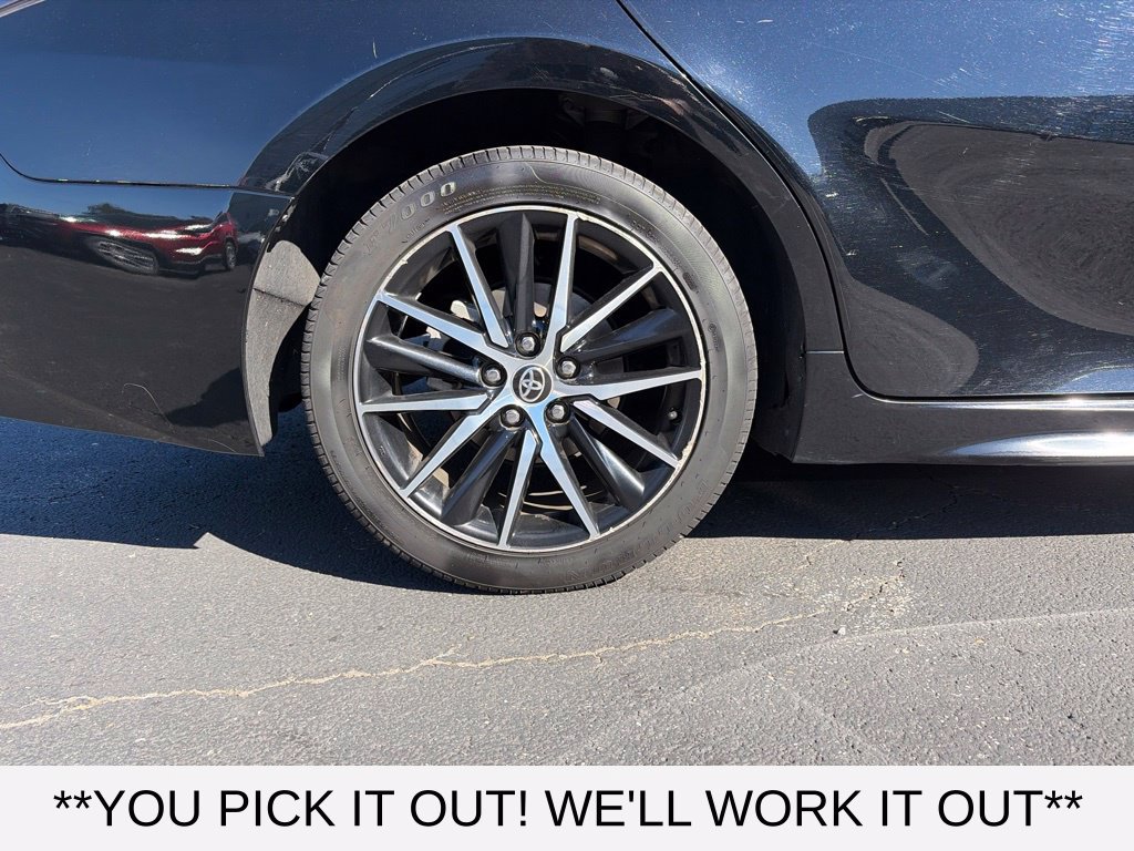 Used 2023 Toyota Camry SE FWD image 7