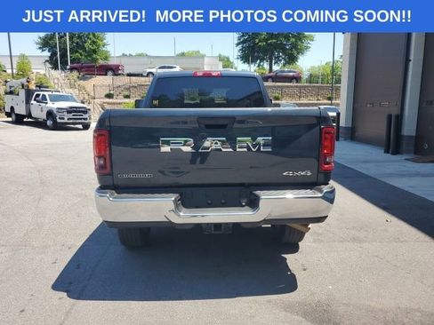 Used 2026 RAM 2500 Big Horn AWD/4WD image 5