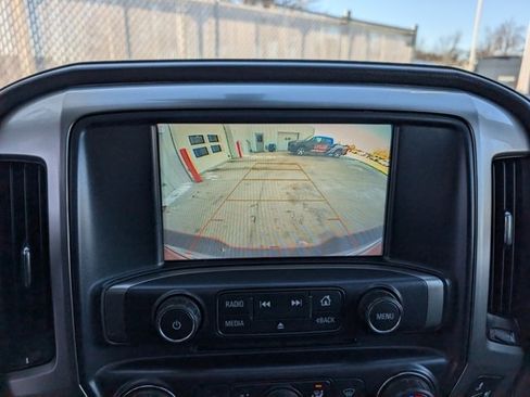 Used 2018 Chevrolet Silverado 1500 LTZ Z71 image 18