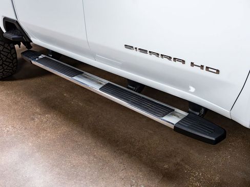 Used 2025 GMC Sierra 2500 SLT w/ SLT Premium Package image 13