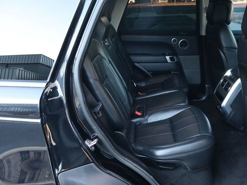Used 2019 Land Rover Range Rover HSE image 21