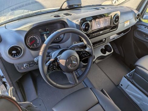 New 2026 Mercedes-Benz Sprinter 2500 image 3