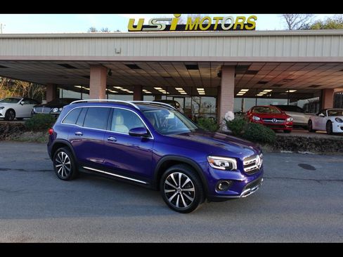 Used 2021 Mercedes-Benz GLB 250 4MATIC w/ Premium Package image 1
