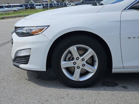 Used 2024 Chevrolet Malibu LT FWD image 6