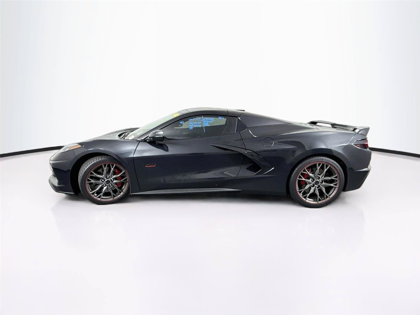 Used 2023 Chevrolet Corvette Stingray Premium Conv w/ Z51 Performance Package RWD image 9