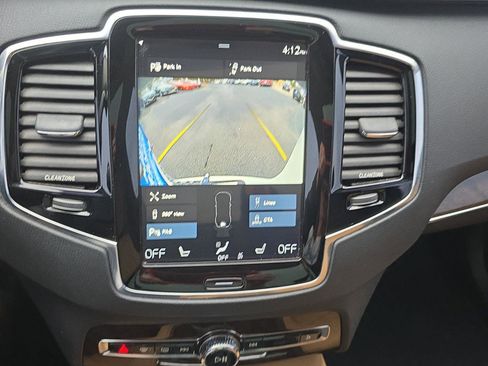 Used 2016 Volvo XC90 T6 Momentum w/ Momentum Plus Package image 21