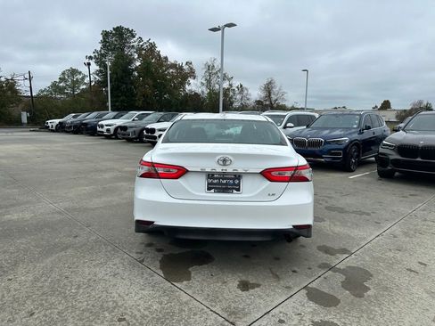 Used 2019 Toyota Camry LE image 7