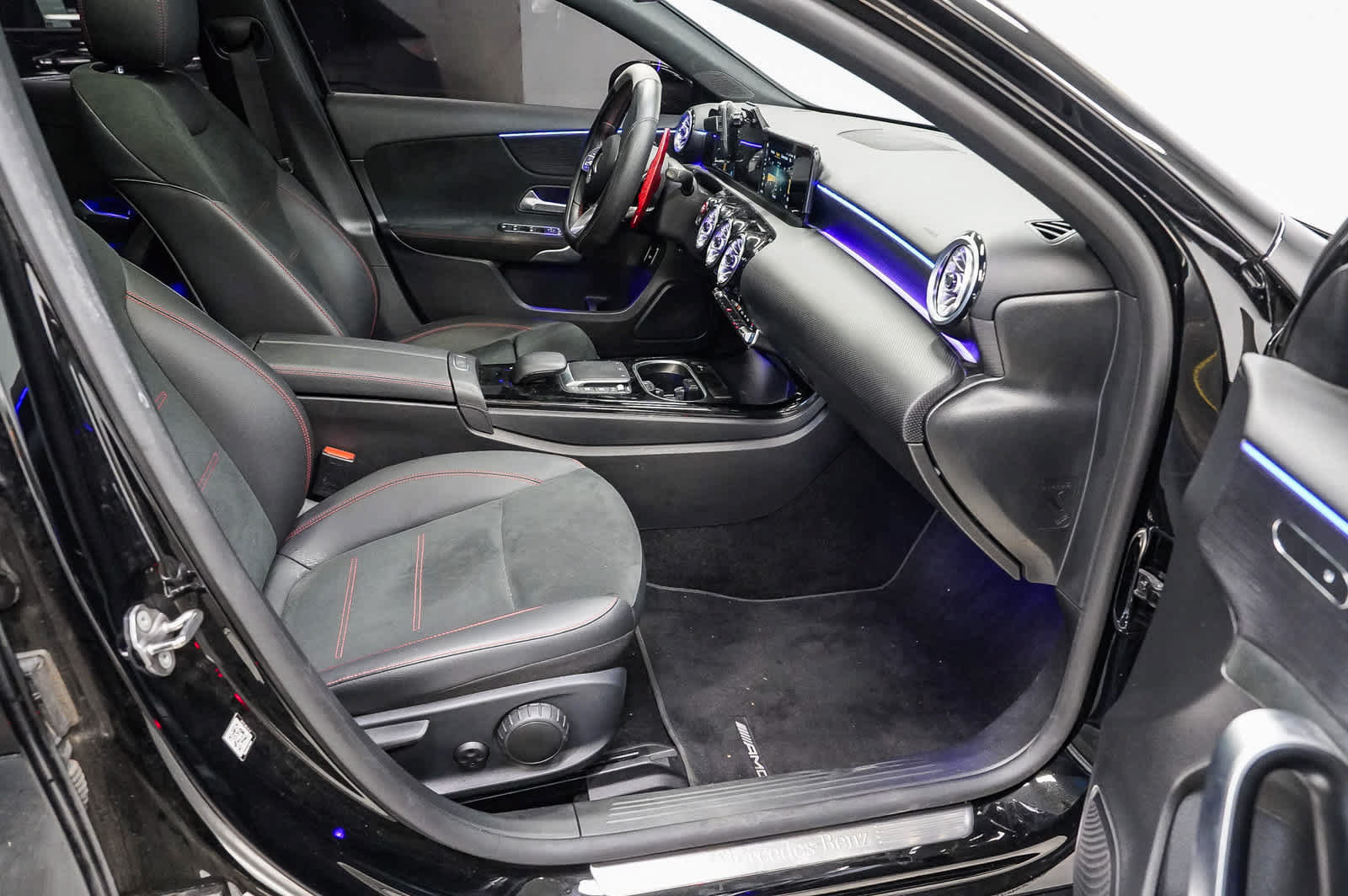 Used 2022 Mercedes-Benz A 220 image 17