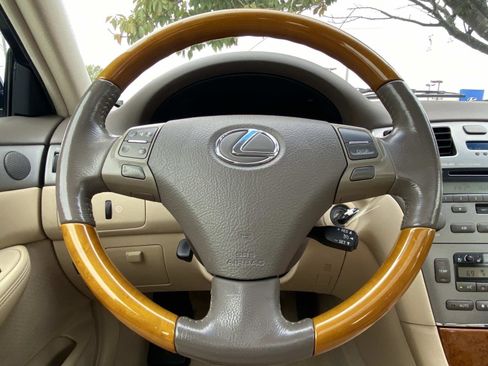 Used 2005 Lexus ES 330 image 20