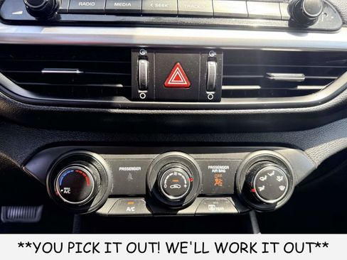 Used 2023 Kia Forte LXS FWD image 20