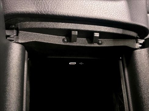 Used 2025 Mercedes-Benz GLE 350 GLE 350 image 28