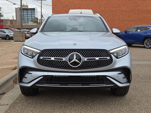 New 2025 Mercedes-Benz GLC 350e GLC 350e image 10