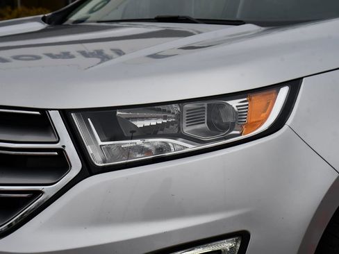 Used 2017 Ford Edge SEL w/ Equipment Group 201A AWD/4WD image 39