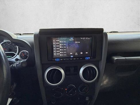 Used 2010 Jeep Wrangler Sahara w/ Dual Top Group AWD/4WD image 8