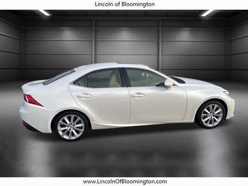 Used 2016 Lexus IS 300 AWD image 7