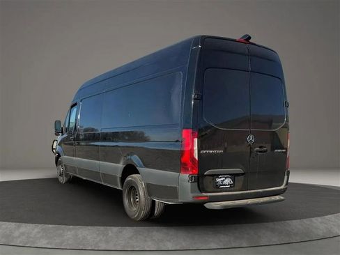 Used 2019 Mercedes-Benz Sprinter 170 Cargo w/ Exterior Lighting Package image 3