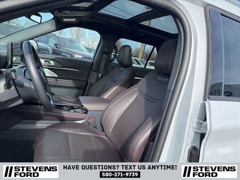 Used 2025 Ford Explorer Platinum w/ LUX Leather Package AWD/4WD image 14