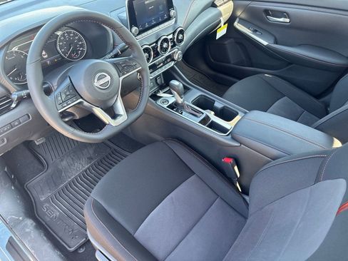 New 2025 Nissan Sentra SR image 4