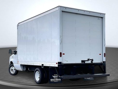 New 2027 Ford E-350 and Econoline 350 Super Duty w/ Power Equipment Group RWD image 3