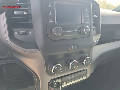 Used 2022 RAM 2500 Tradesman w/ Chrome Appearance Group image 12