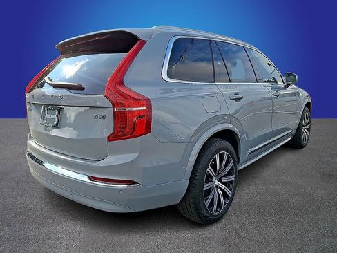 Used 2025 Volvo XC90 B5 Plus w/ Protection Package Premier image 4
