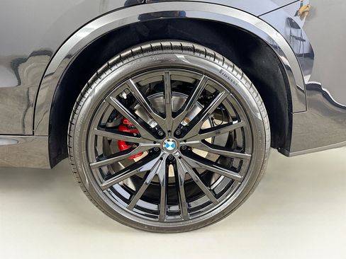 Used 2026 BMW X5 sDrive40i w/ M Sport Package image 32